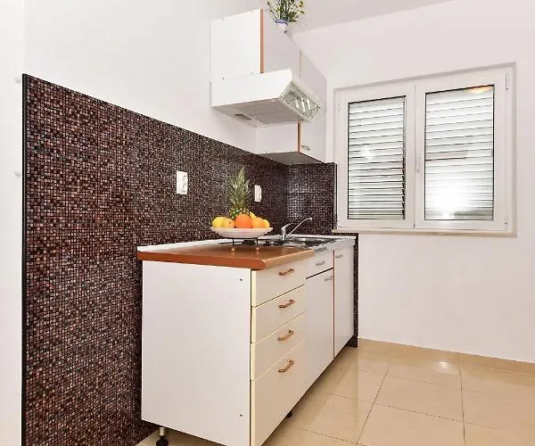 Gudelj Cvitan * Makarska